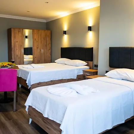 Carpe Diem Gold Hotel